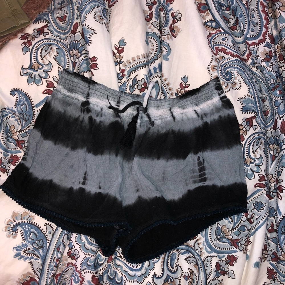 Bleach tie-dye soft shorts